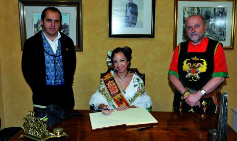 Mª Carmen Martínez - Reina de la Huerta de Murcia 2012